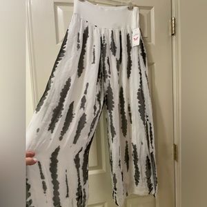 NWT GIGI MODA LINED SHEER PANTS